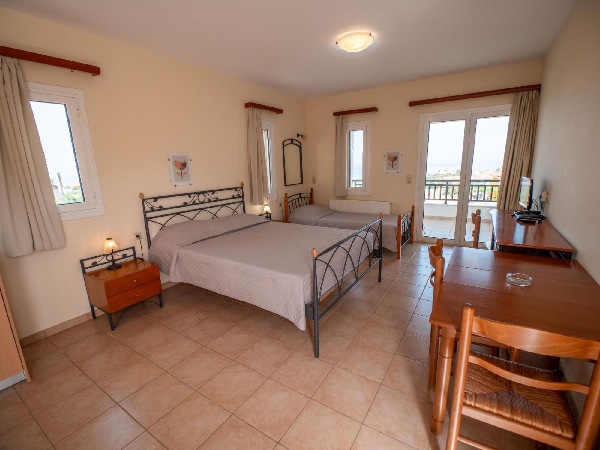Apartments Hotel & Studios, Xifoupolis Monemvasía Esterno foto